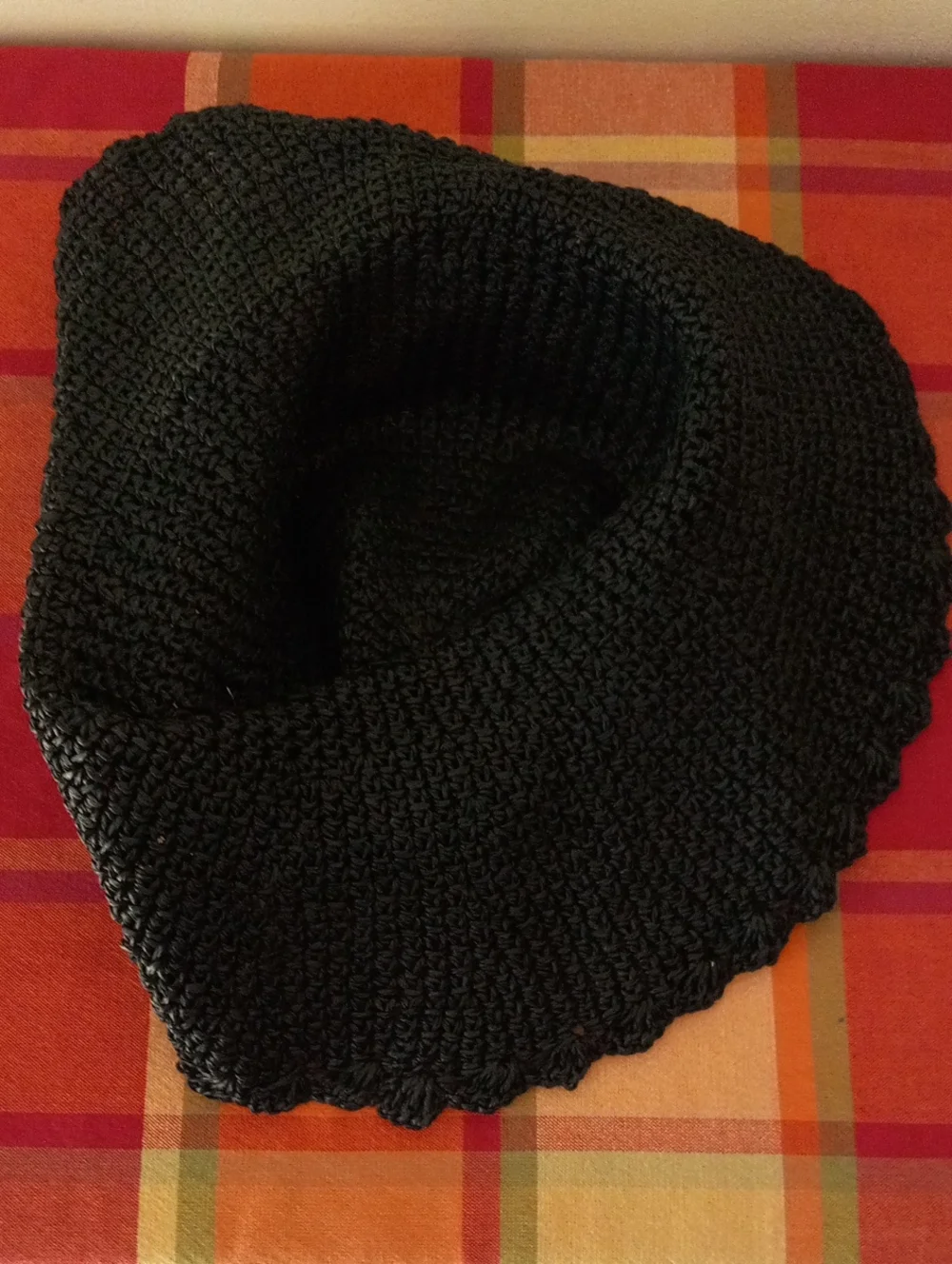 Black Woven Floppy Straw Hat With Heart Charm - OS